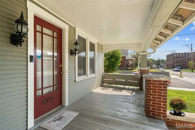 $289,000 | 801 West 2nd Street, Washington, MO 63090