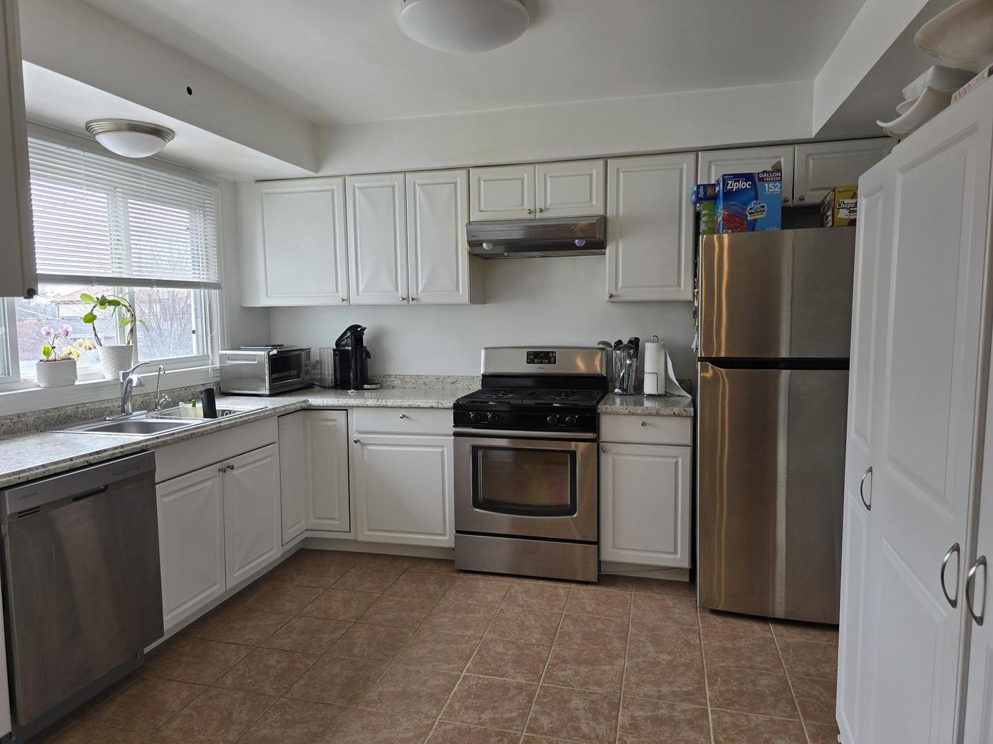 1652 Willow Road Northfield, IL 60093 - Photo 12 of 16