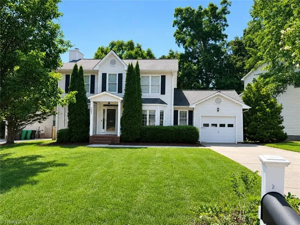 $349,900 | 3007 Southhampton Drive, Jamestown, NC 27282
