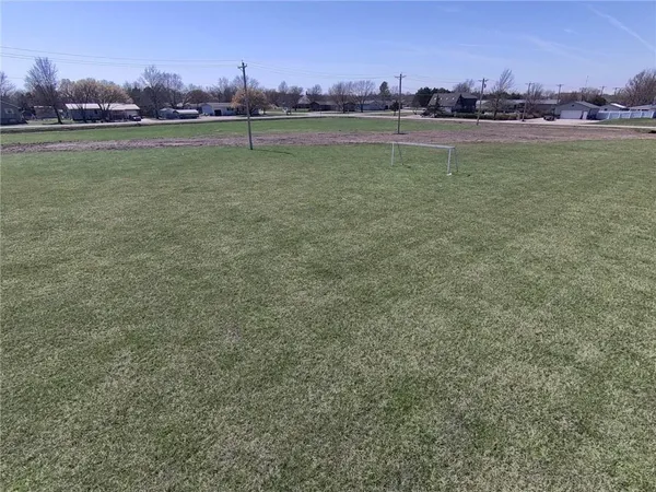 $17,500 | 2 Cross Street, Burlington, KS 66839