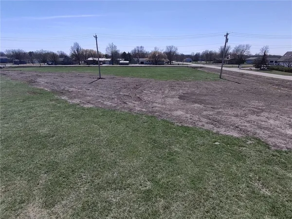 $17,500 | 2 Cross Street, Burlington, KS 66839
