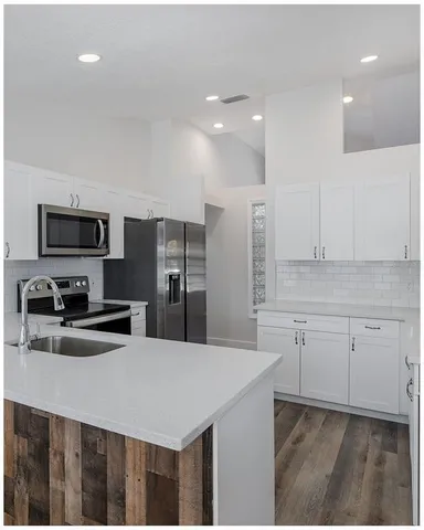 $379,900 | 10322 Maderia Street, Spring Hill, FL 34608