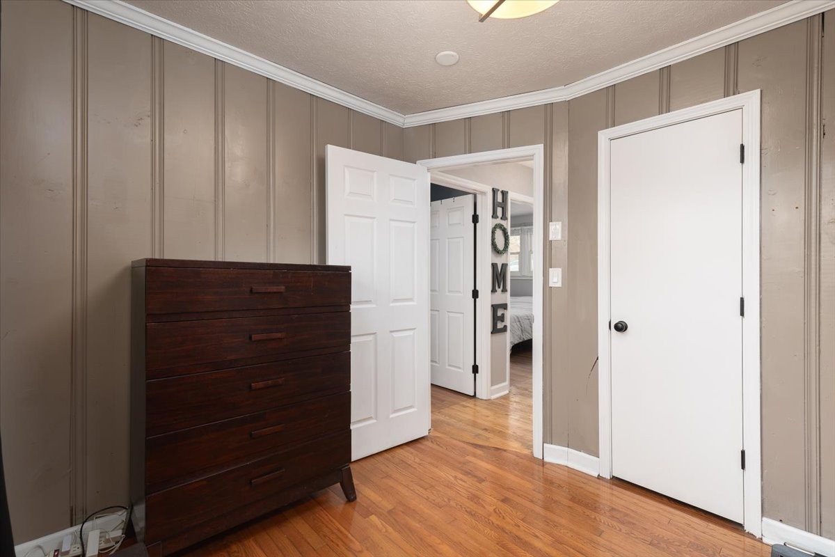 922 Potter Lane Nashville, TN 37206 - Photo 20 of 42 a view of walk in closet with wooden floor
