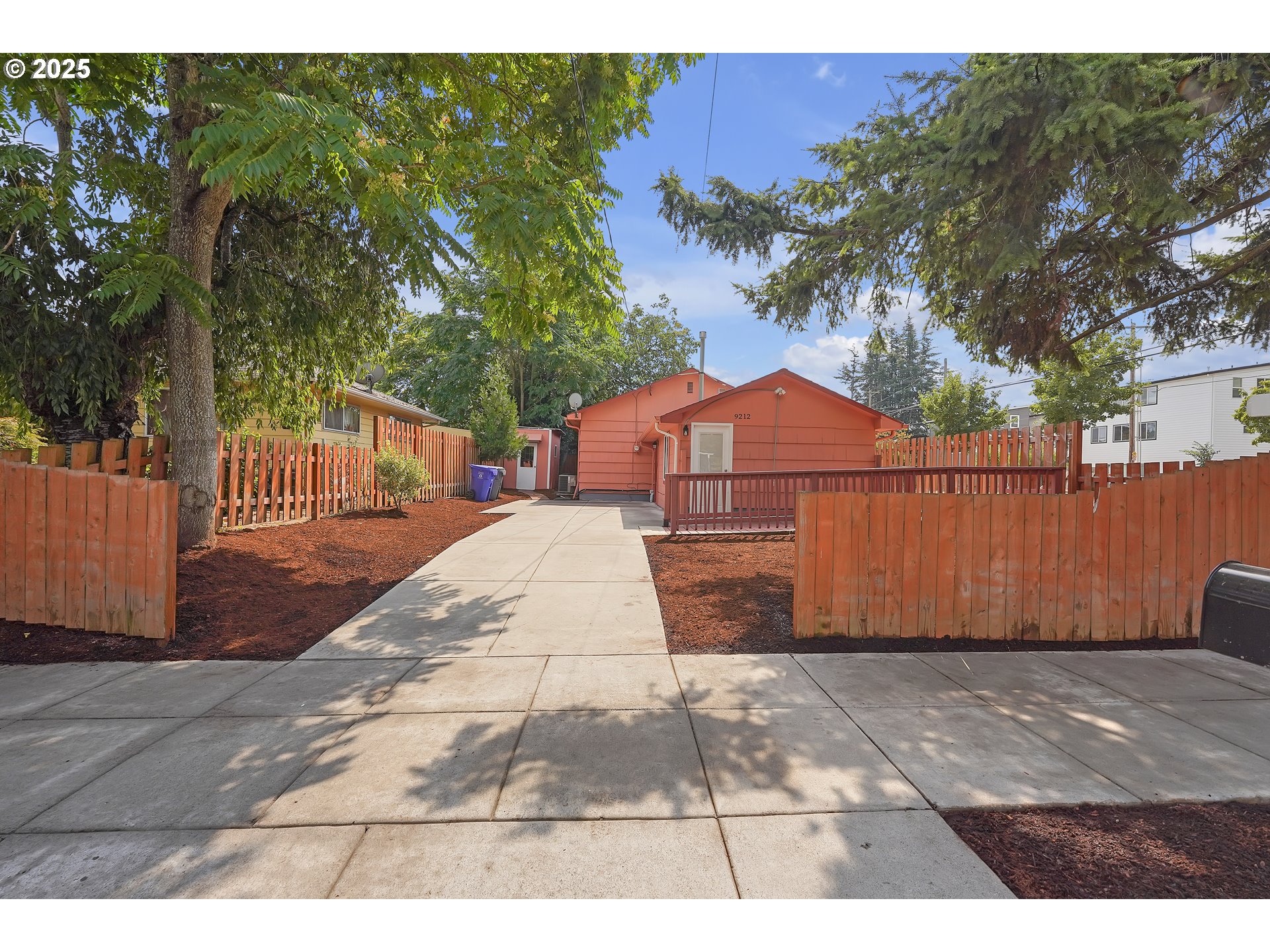 9212 Southeast Bush Street Portland, OR 97266 - Photo 3 of 25