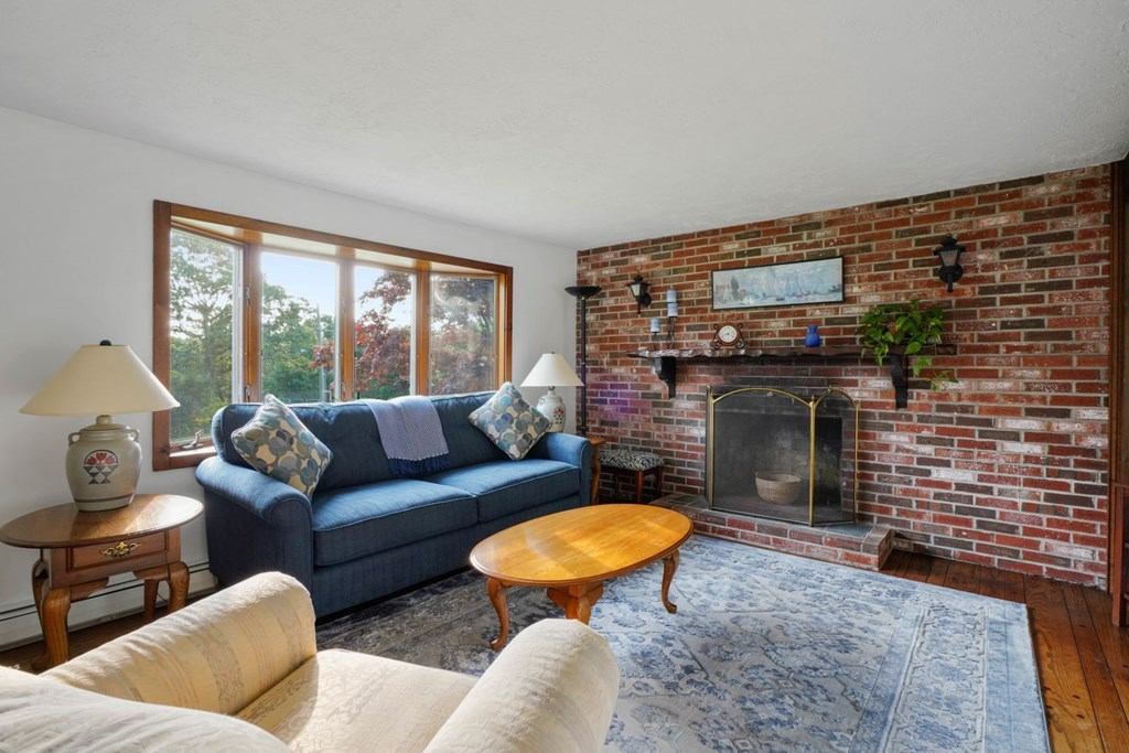 31 Trask Road Plymouth, MA 02360 - Photo 2 of 36 Gallery Image 2