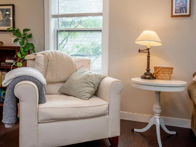 $1,370,000 | 1926 Grand Avenue, St. Paul, MN 55105