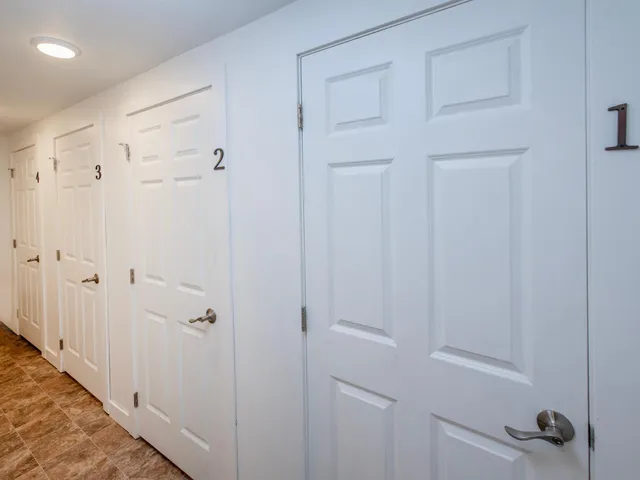 $1,370,000 | 1926 Grand Avenue, St. Paul, MN 55105