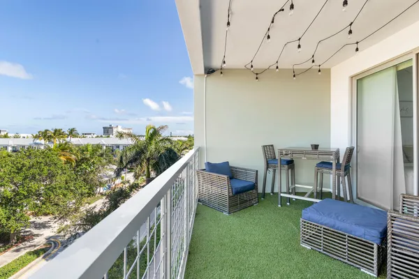 $6,850 | 236 Southeast 5th Avenue, Unit 301, Delray Beach, FL 33483