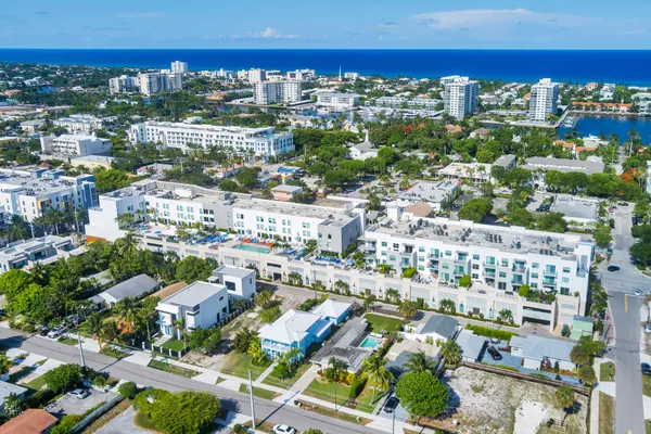 $6,850 | 236 Southeast 5th Avenue, Unit 301, Delray Beach, FL 33483
