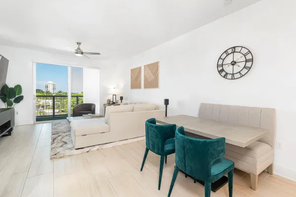$6,850 | 236 Southeast 5th Avenue, Unit 301, Delray Beach, FL 33483
