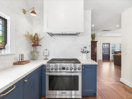 $1,195,000 | 629 East 19th Street, Houston, TX 77008