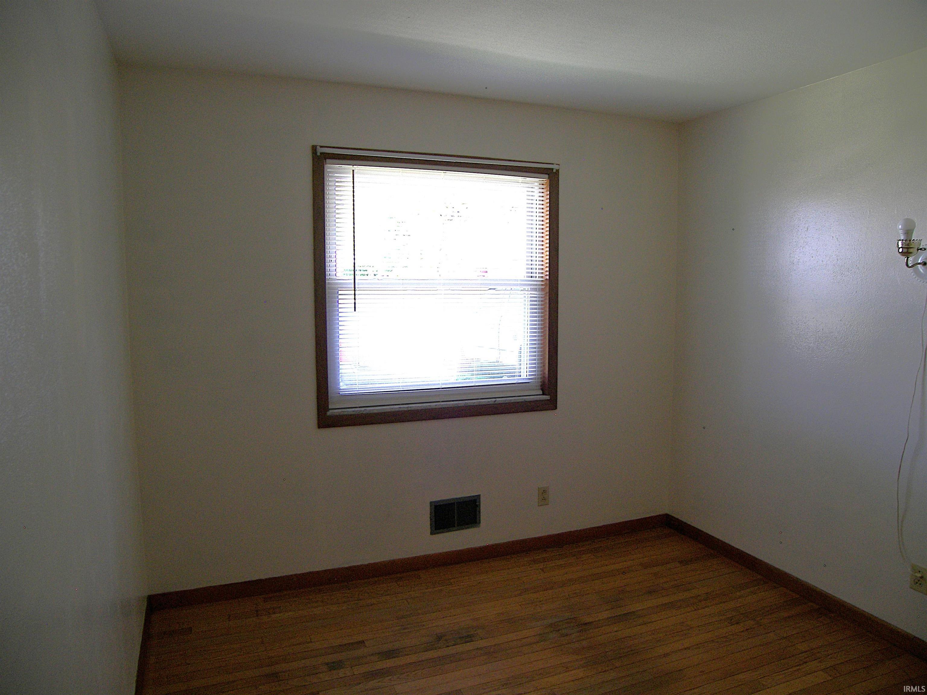 210 North Tucker Street Mentone, IN 46539 - Photo 26 of 36