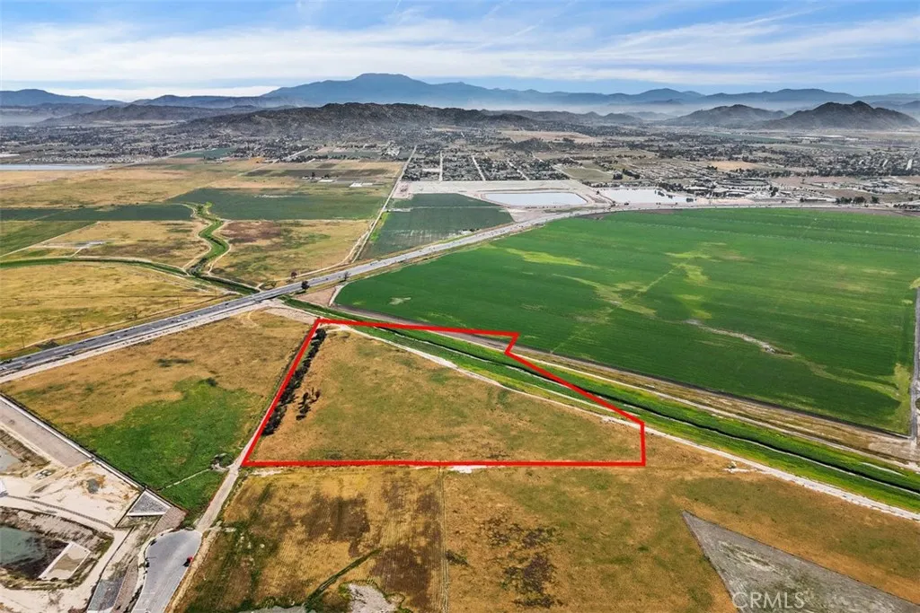 0 East Ellis Perris, CA 92570 - Photo 20 of 23 a view of a lake