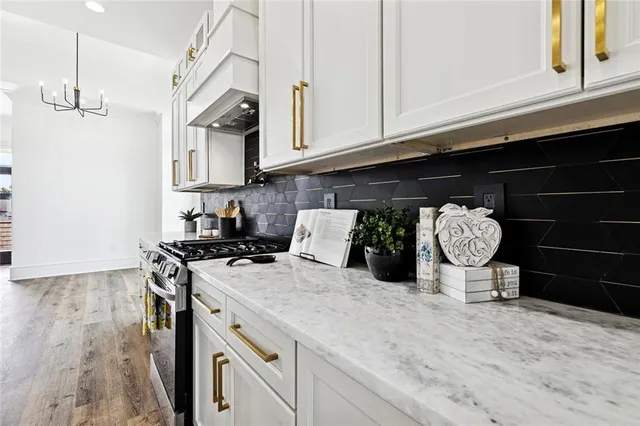 $329,999 | 108 Jaguar Drive, Arabi, LA 70032