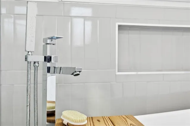 $329,999 | 108 Jaguar Drive, Arabi, LA 70032