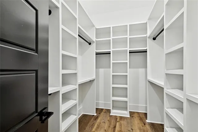 $329,999 | 108 Jaguar Drive, Arabi, LA 70032