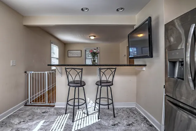 $370,000 | 32 Roberts Street, Seymour, CT 06483