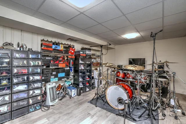 $370,000 | 32 Roberts Street, Seymour, CT 06483