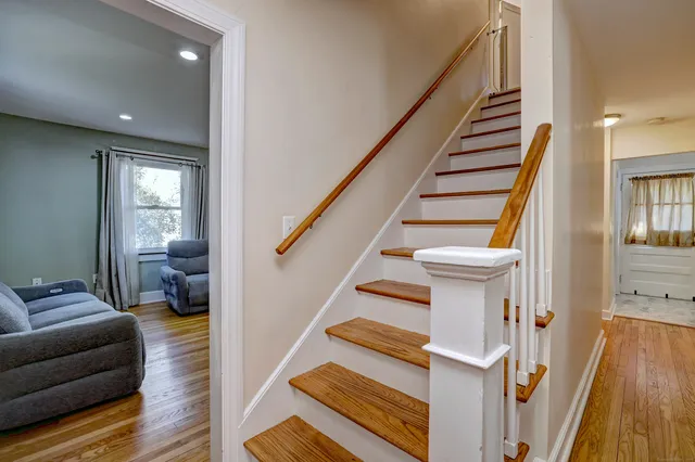 $370,000 | 32 Roberts Street, Seymour, CT 06483