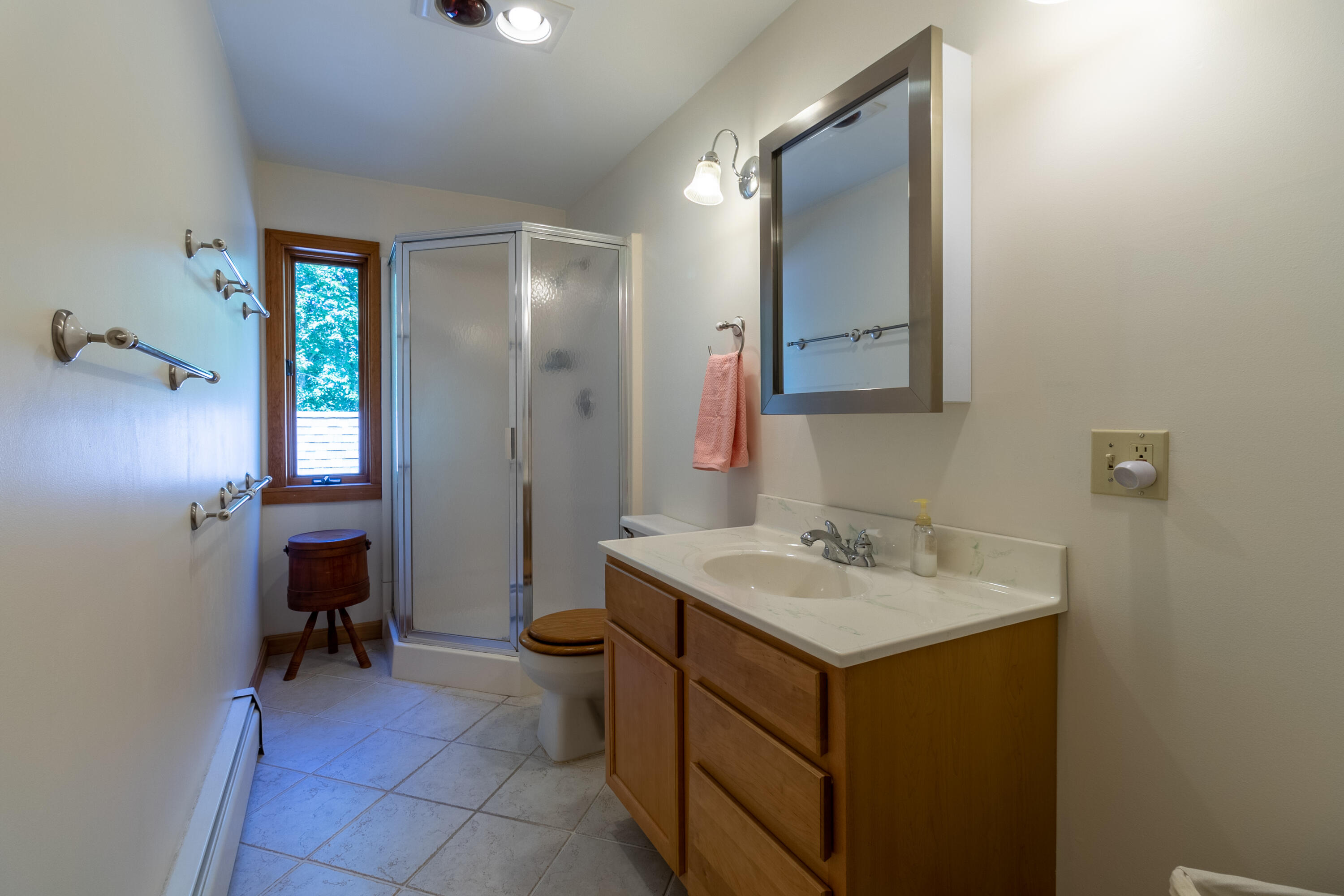 697 River Road Arundel, ME 04046 - Photo 34 of 50 2nd Fl Bathroom