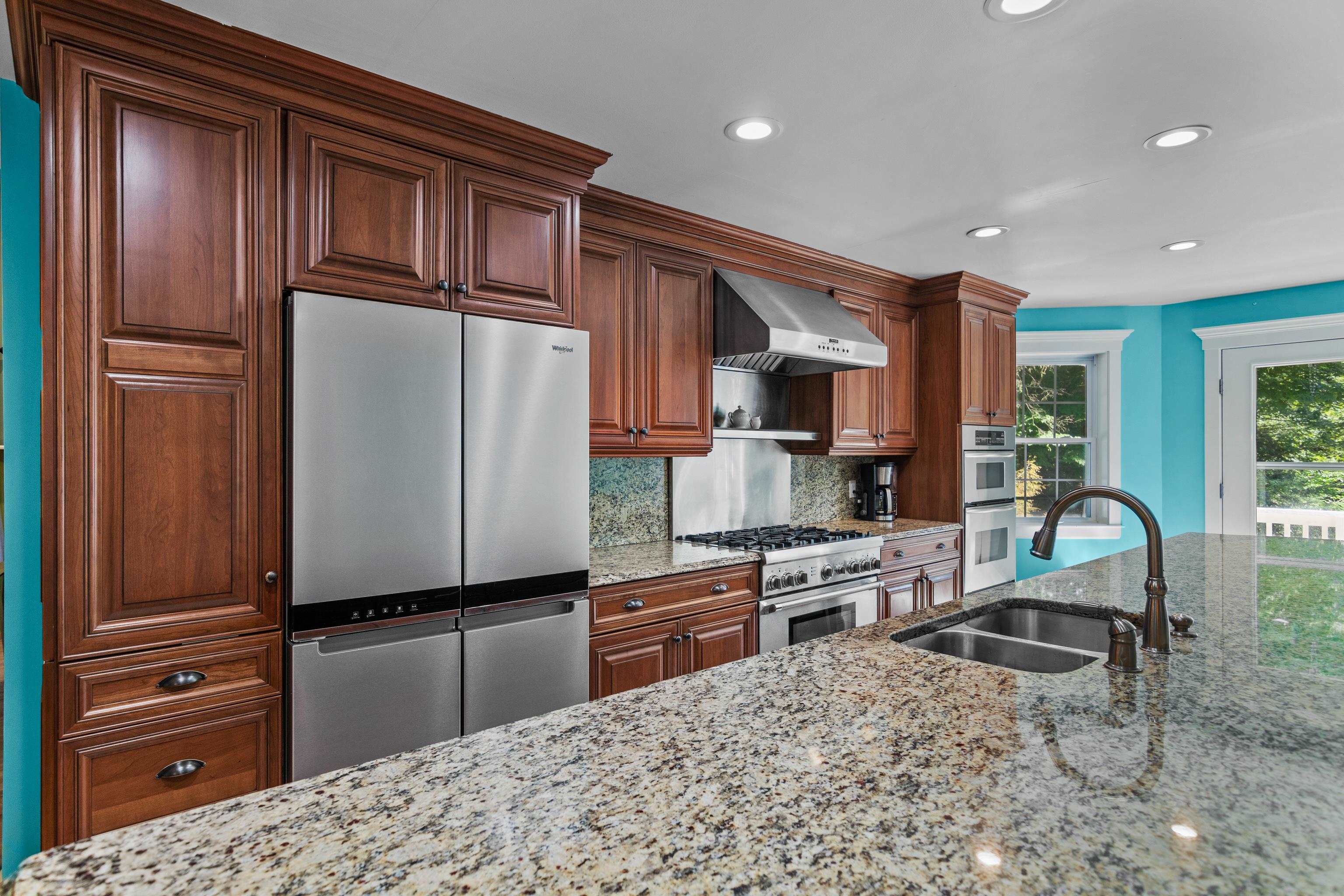 368 Bedford Road New Boston, NH 03070 - Photo 13 of 40 Gallery Image 13