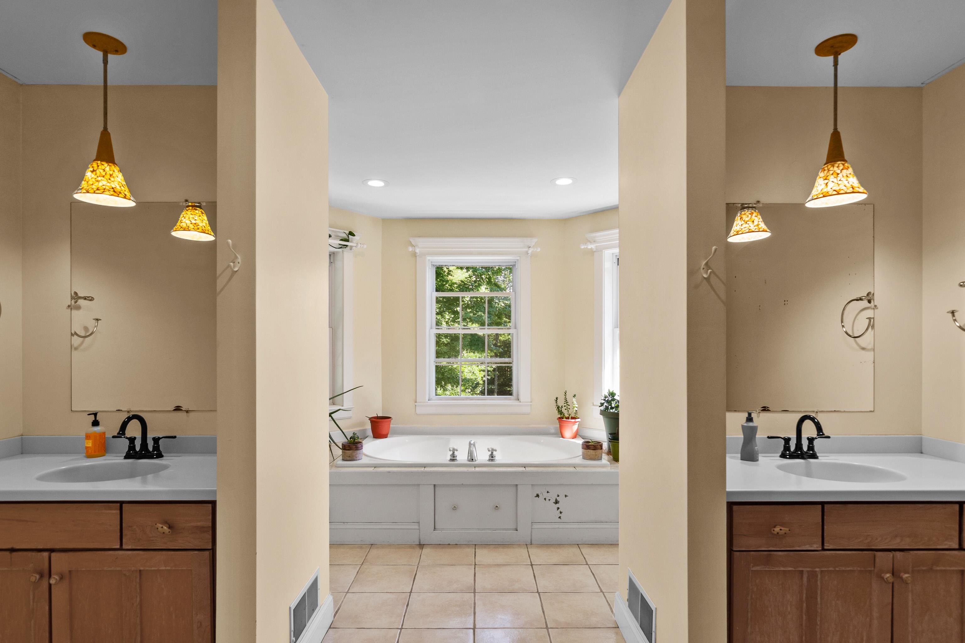 368 Bedford Road New Boston, NH 03070 - Photo 26 of 40 Gallery Image 26