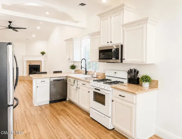 $2,600 | 11425 Blue Grass Drive, Bakersfield, CA 93312
