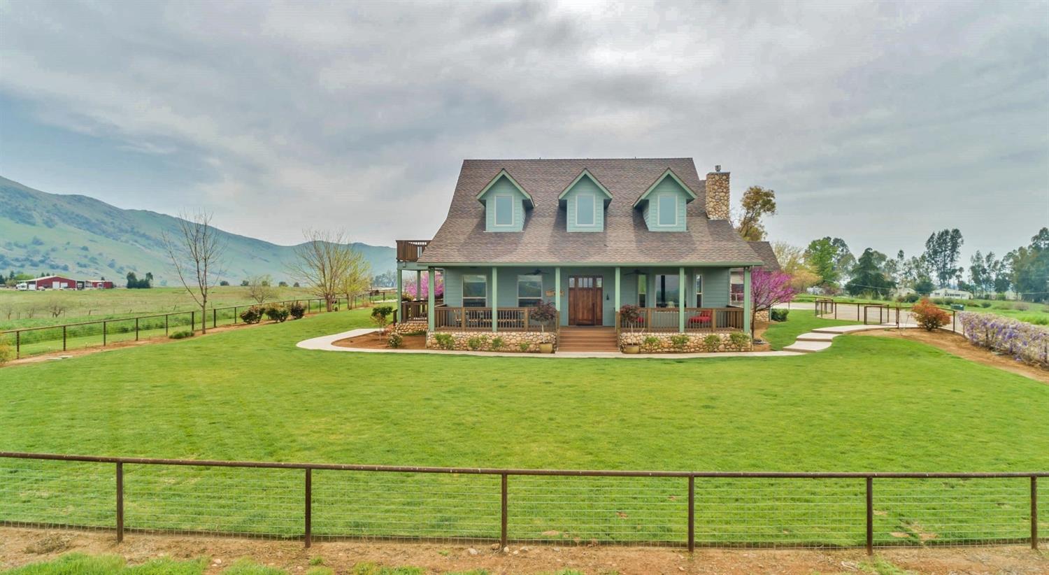 1920 North Piedra Road Sanger, CA 93657 - Photo 4 of 57