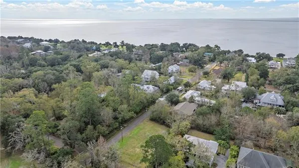 $249,000 | 250 Wilkinson Street, Mandeville, LA 70448