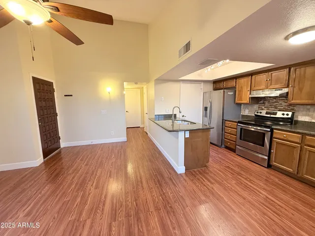 $1,675 | 861 East Lola Drive, Phoenix, AZ 85022