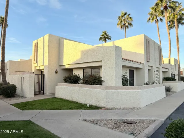 $1,675 | 861 East Lola Drive, Phoenix, AZ 85022