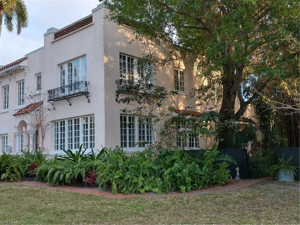 1328 Rio Vista Fort Myers, FL 33901 - Photo 3 of 22 Gallery Image 3