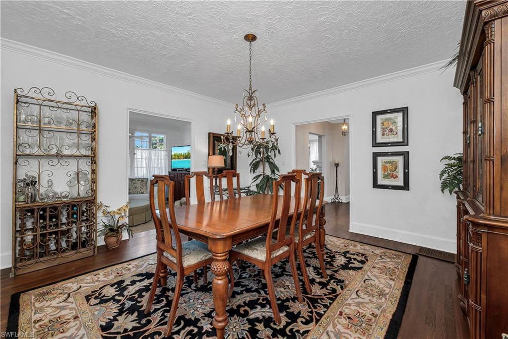 1328 Rio Vista Fort Myers, FL 33901 - Photo 8 of 22 Dining Room