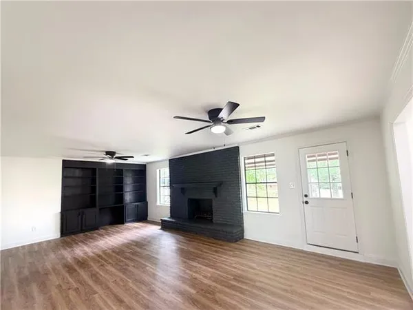 $278,800 | 110 Deer Creek East, Pineville, LA 71360
