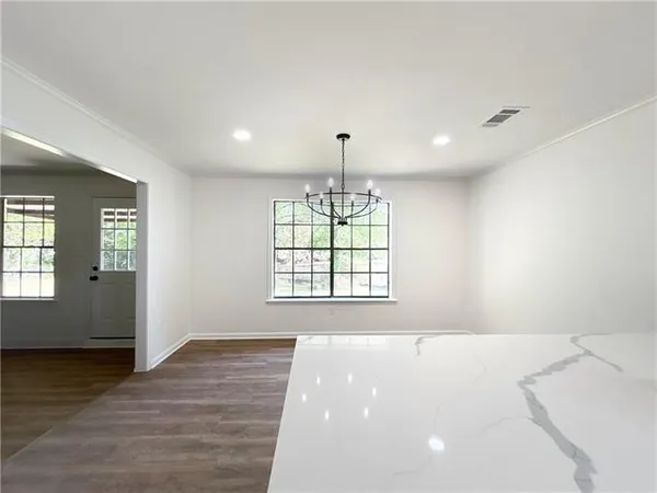 $278,800 | 110 Deer Creek East, Pineville, LA 71360