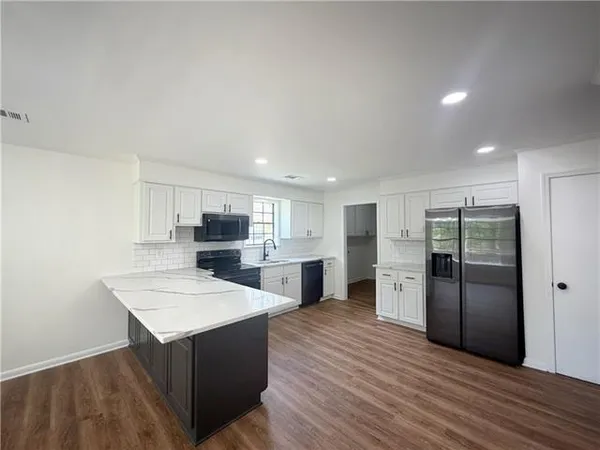 $278,800 | 110 Deer Creek East, Pineville, LA 71360