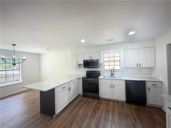 $278,800 | 110 Deer Creek East, Pineville, LA 71360