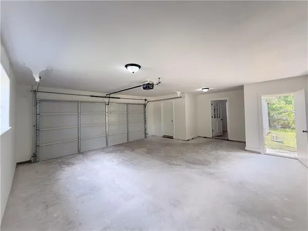 $278,800 | 110 Deer Creek East, Pineville, LA 71360