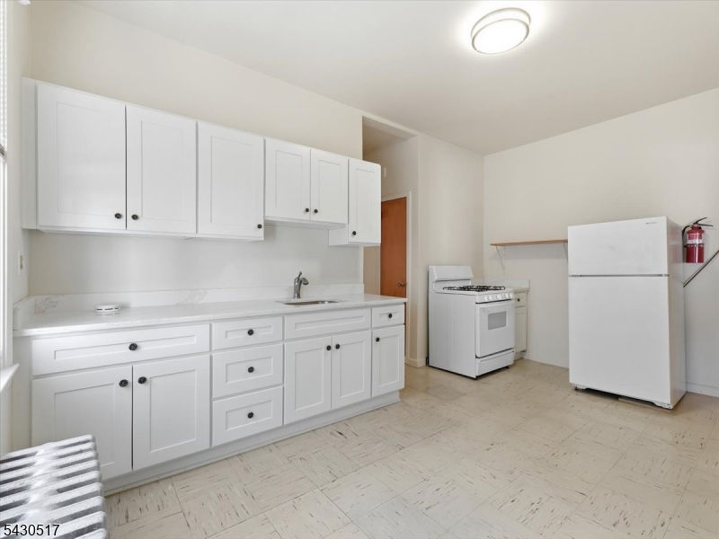 265 North 17th Street, Unit 2R Bloomfield, NJ 07003 - Photo 6 of 8