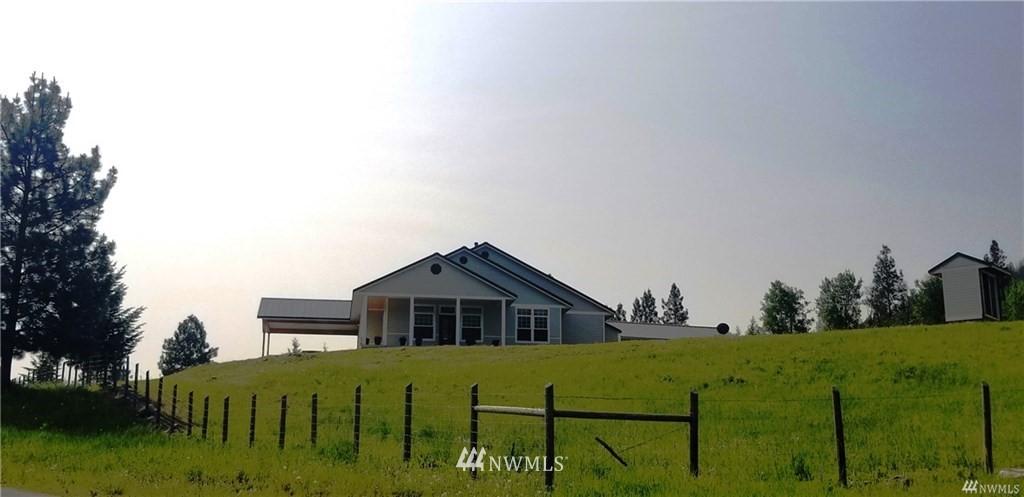 403 North Lemanasky Road Tonasket, WA 98855 - Photo 1 of 25 Gallery Image 1