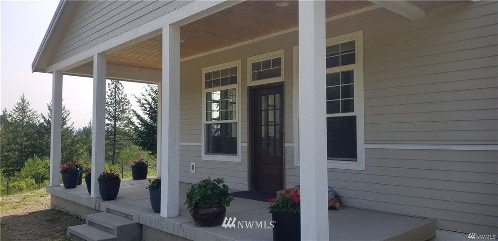 403 North Lemanasky Road Tonasket, WA 98855 - Photo 5 of 25 Gallery Image 5