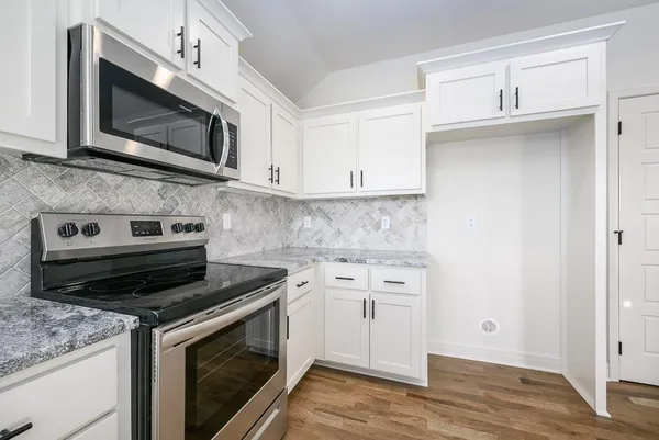 $419,950 | 15624 Sheridan Court, Basehor, KS 66007