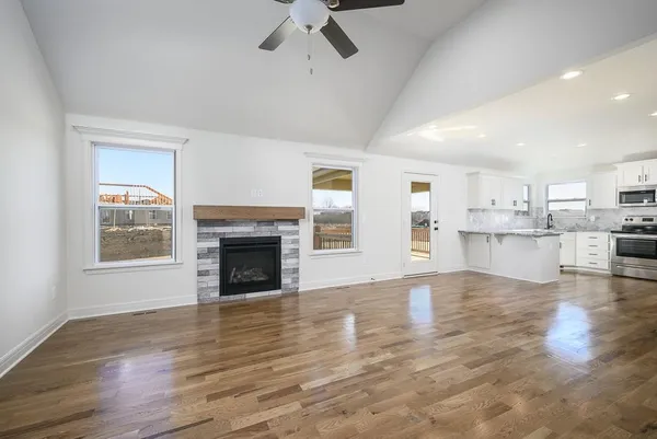 $419,950 | 15624 Sheridan Court, Basehor, KS 66007