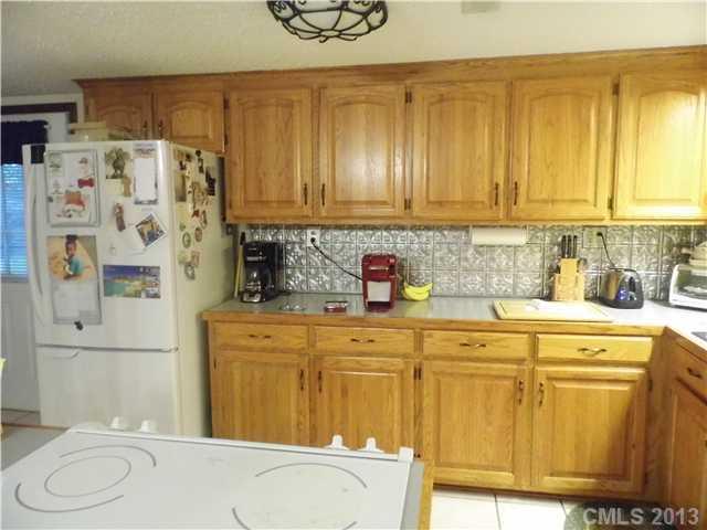 9227 Harris Road Oakboro, NC 28129 - Photo 8 of 16 Gallery Image 8