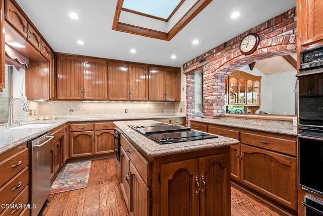 $2,999,950 | 1275 Westwind Circle, Westlake Village, CA 91361