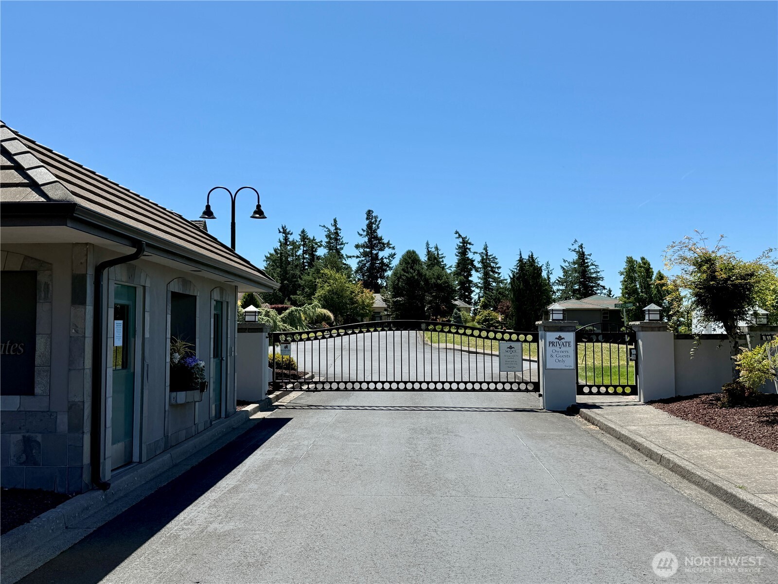 2 Center Court Longview, WA 98632 - Photo 3 of 23 Gallery Image 3
