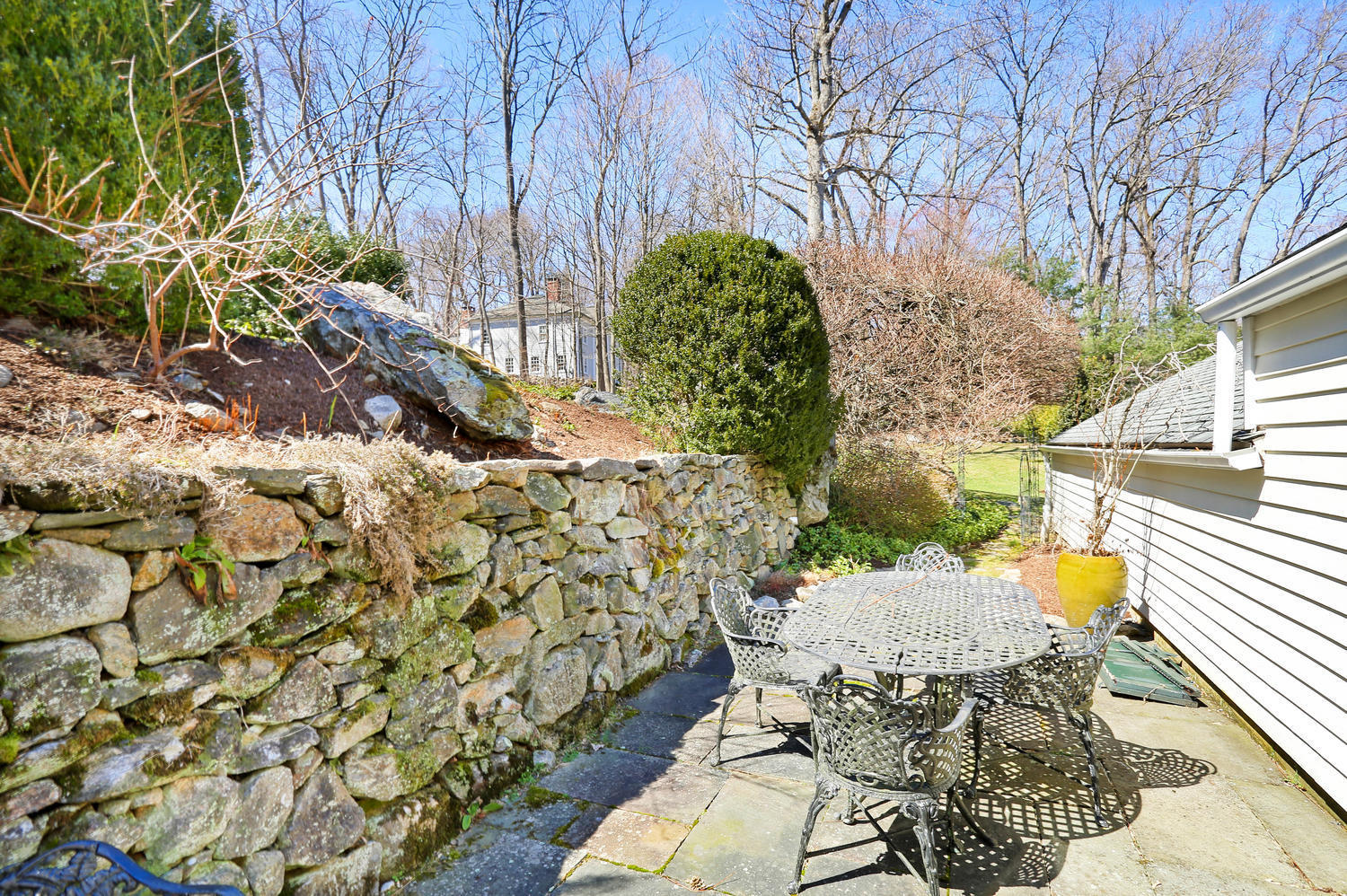 201 Mill Road New Canaan, CT 06840 - Photo 21 of 27 201 Mill Rd New Canaan CT-large-038-45-0