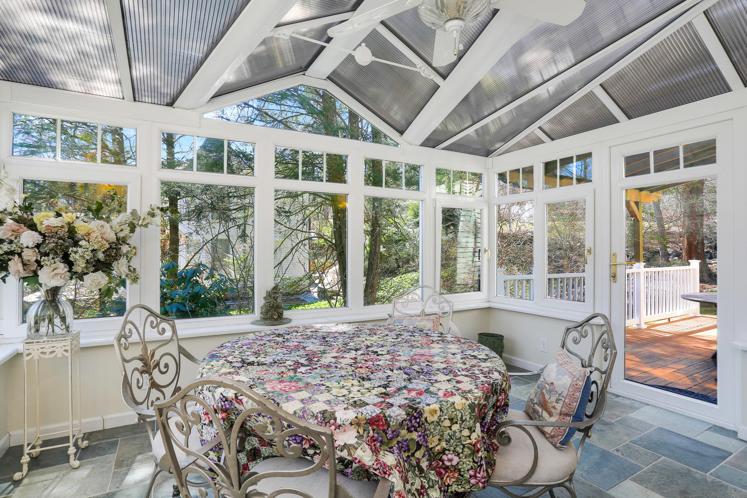 201 Mill Road New Canaan, CT 06840 - Photo 7 of 27 201 Mill Rd New Canaan CT-large-009-10-0