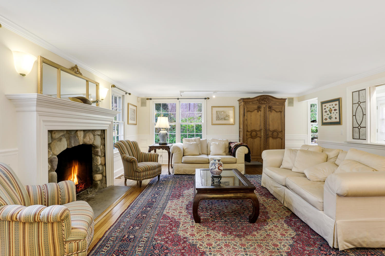 201 Mill Road New Canaan, CT 06840 - Photo 8 of 27 201 Mill Rd New Canaan CT-large-022-16-0