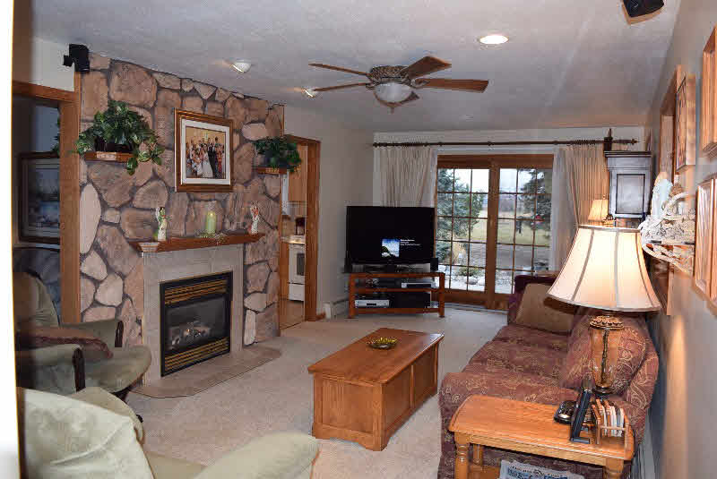1737 East Parish Road Kawkawlin, MI 48631 - Photo 2 of 15